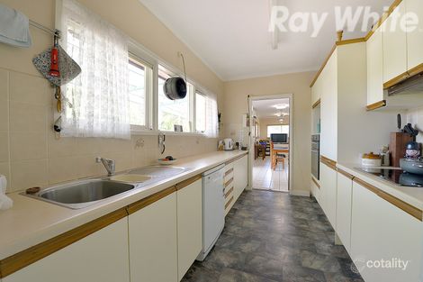 Property photo of 32 Bunnett Road Knoxfield VIC 3180
