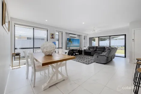 109 Scarborough Way, Dunbogan, NSW 2443