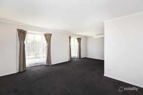 Property photo of 2 Adam Court Werribee VIC 3030