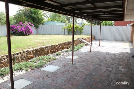 Property photo of 16 Dongala Way Ferndale WA 6148