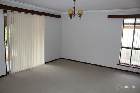 Property photo of 16 Dongala Way Ferndale WA 6148