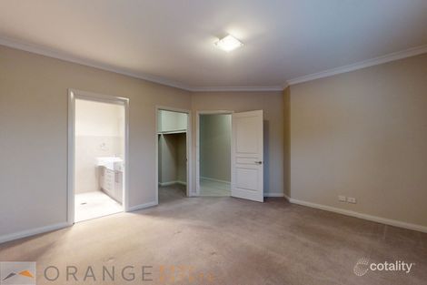 Property photo of 4 Row Close Orange NSW 2800