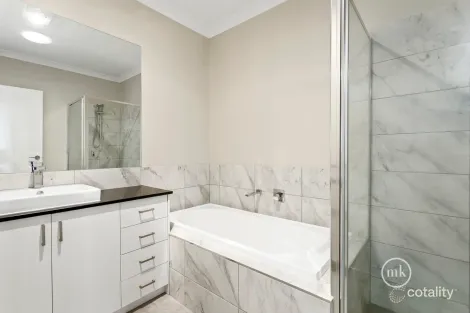 Property photo of 7 Hazelton Drive Doreen VIC 3754