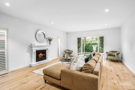 Property photo of 12 Eveline Avenue Parkdale VIC 3195