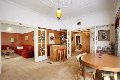 Property photo of 16 Magdala Avenue Strathmore VIC 3041