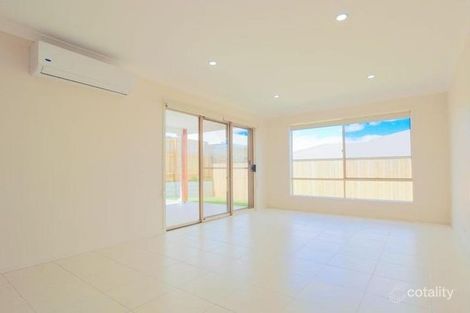 Property photo of 22 Cardamon Crescent Glenvale QLD 4350