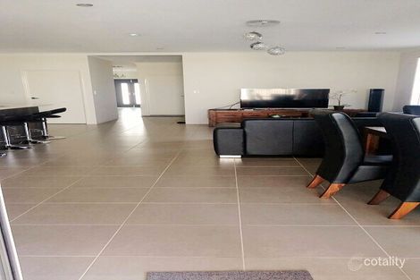 Property photo of 9 Pinelle Parkway Aubin Grove WA 6164