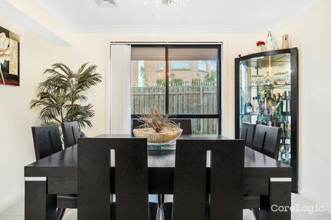 Property photo of 4 Yeronga Close St Johns Park NSW 2176