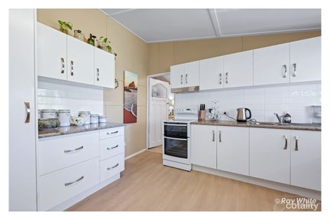Property photo of 4 White Street Park Avenue QLD 4701