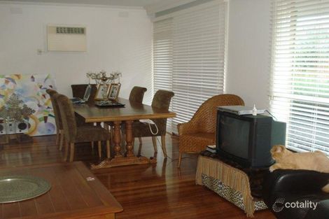 Property photo of 2/24 Holyrood Street Hampton VIC 3188