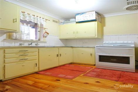 Property photo of 39 Marquesa Crescent Lethbridge Park NSW 2770