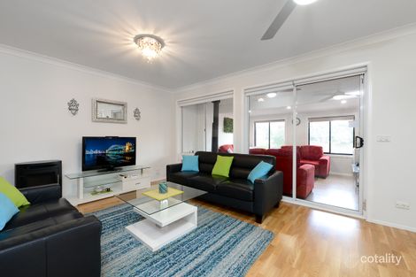 33 Georgiana Cres, Ambarvale, NSW 2560