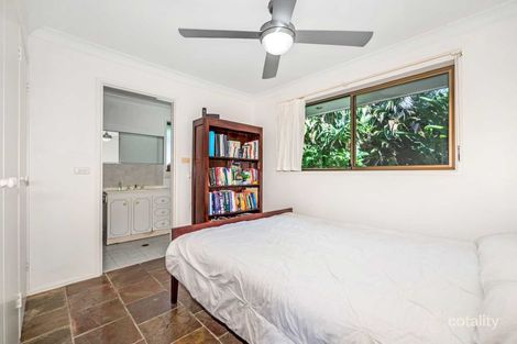 Property photo of 10 Natan Court Ocean Shores NSW 2483