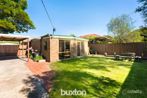 Property photo of 15 Bellevue Crescent Seaford VIC 3198