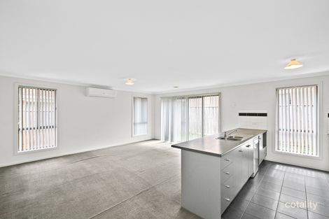 Property photo of 10 Geoffrey Terrace Tarneit VIC 3029