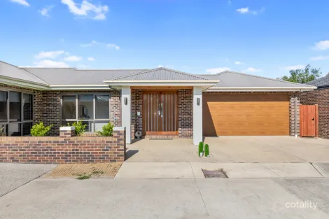 5 Doe Ct, Mickleham, VIC 3064