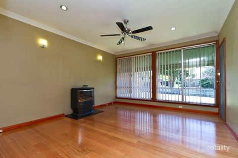 Property photo of 12 Hodgins Crescent Frankston North VIC 3200