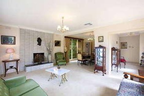 Property photo of 31 Bryson Grove Templestowe Lower VIC 3107