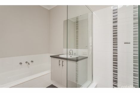 Property photo of 95 Lambeth Circle Wellard WA 6170