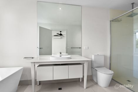 Property photo of 28 Bombala Street Springvale VIC 3171