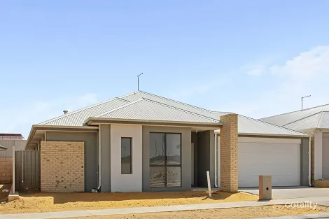 16 Uluwatu Cres, Eglinton, WA 6034