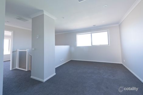 Property photo of 7 Luster Circuit Greenvale VIC 3059