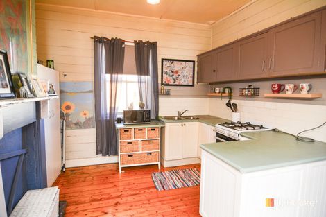 Property photo of 12 Victoria Avenue Oakey Park NSW 2790