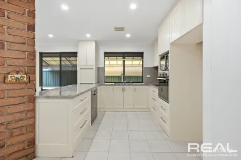 Property photo of 165 Shepherdson Road Parafield Gardens SA 5107