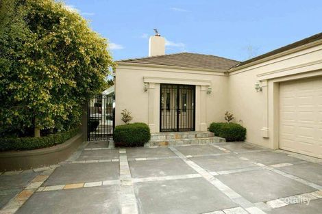 Property photo of 4 Ashburton Road Glen Iris VIC 3146
