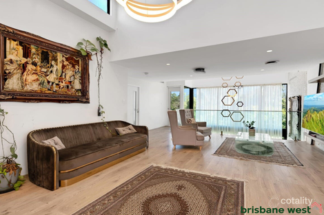 Property photo of 46 Burns Parade Chapel Hill QLD 4069