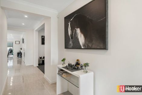 Property photo of 29 Riceflower Rise Wallan VIC 3756