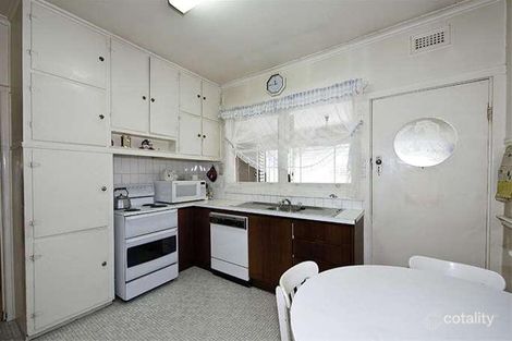 Property photo of 38 Moorwatha Street Macleod VIC 3085