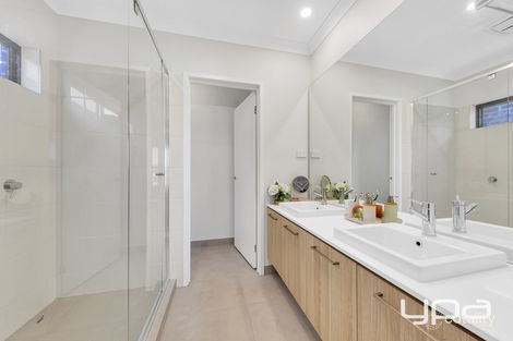 Property photo of 20 Sumar Drive Craigieburn VIC 3064