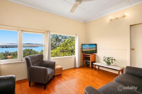 Property photo of 15 Hughes Street Point Clare NSW 2250