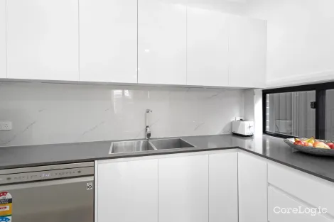 Property photo of 18 Firefly Street Nirimba Fields NSW 2762
