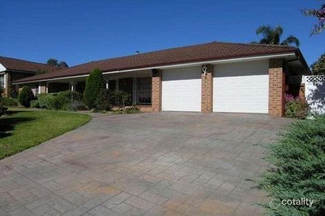 Property photo of 28 Chiltern Crescent Castle Hill NSW 2154