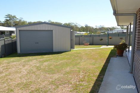 Property photo of 4 Reef Cove Safety Beach NSW 2456