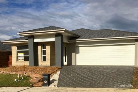 22 Wheelwright St, Clyde North, VIC 3978