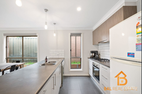 Property photo of 7 Crystal Road Cobblebank VIC 3338