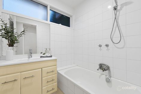 Property photo of 16 Parramatta Crescent Noble Park VIC 3174