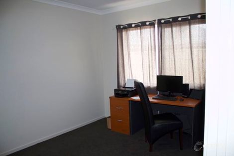 Property photo of 27 Rod Laver Way Baranduda VIC 3691