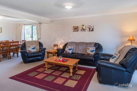 Property photo of 20 Codrington Circuit Pacific Pines QLD 4211