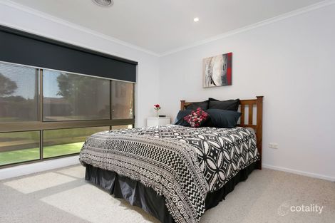 Property photo of 10 Grevillea Crescent Lake Albert NSW 2650