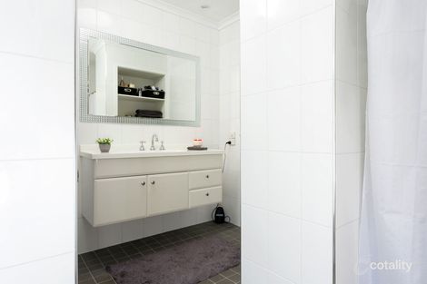 Property photo of 10 Grevillea Crescent Lake Albert NSW 2650