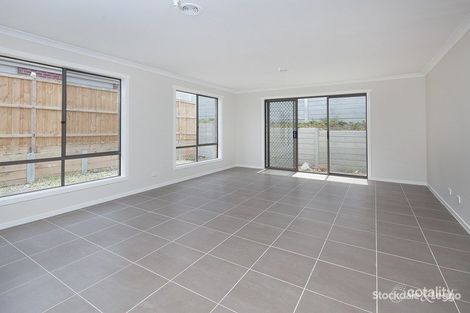 Property photo of 14 Meadowlea Crescent Pakenham VIC 3810