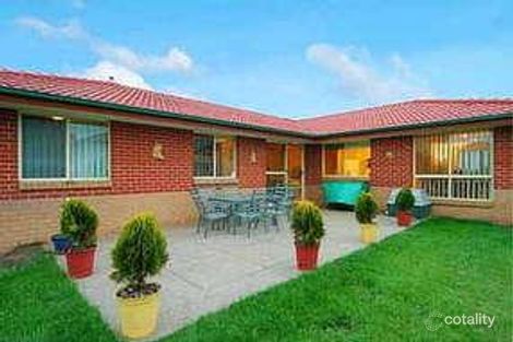 Property photo of 33 Kenswick Drive Hillside VIC 3037