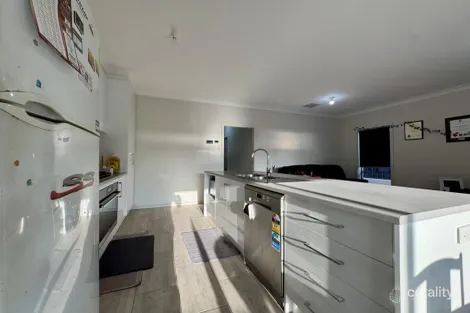 Property photo of 13A Pauls Drive Valley View SA 5093