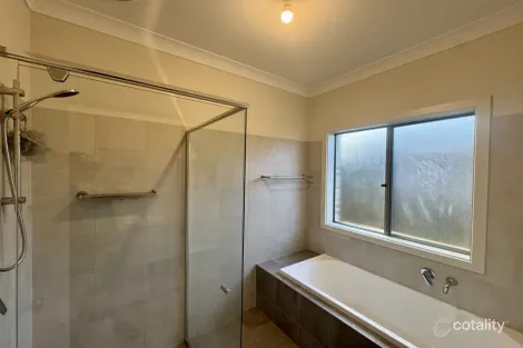 Property photo of 13A Pauls Drive Valley View SA 5093