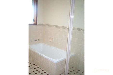 Property photo of 3 Herbert Close Bomaderry NSW 2541