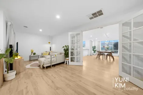 Property photo of 1 Edinburgh Drive Beaconsfield VIC 3807